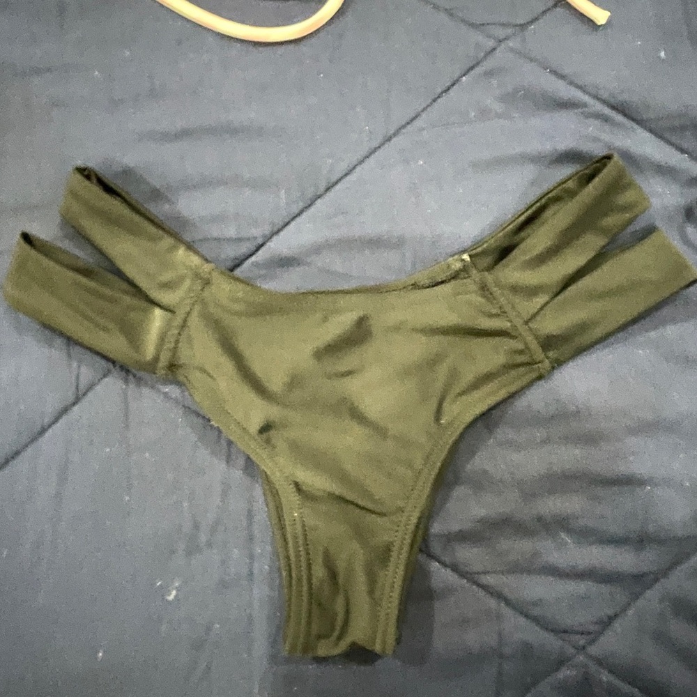 Shein cheeky black bikini bottom